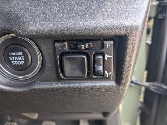 ジムニー XC 4WD 5MT SDナビ 衝突軽減ブレーキ Bluetooth フルセグTV ドラレコ ルーフキャリア ETC クルーズコントロール レーン逸脱警報 シートヒーター LEDヘッドライト リアマッドフラップ オートライト ターボ 背面タイヤカバー(20枚目)