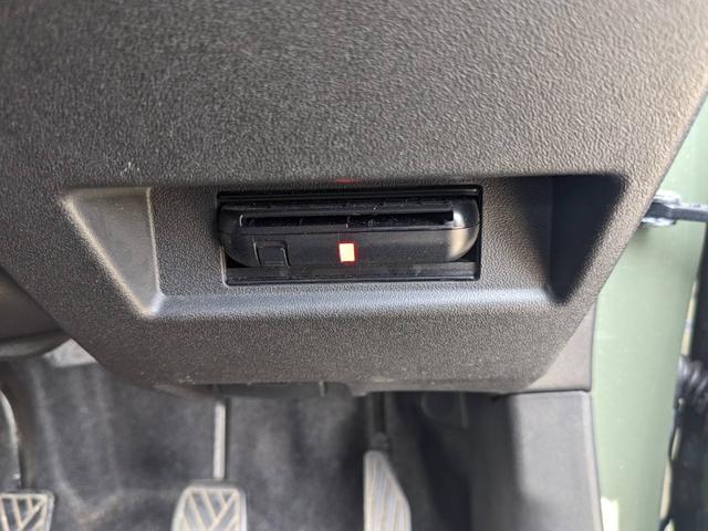 ジムニー XC 4WD 5MT SDナビ 衝突軽減ブレーキ Bluetooth フルセグTV ドラレコ ルーフキャリア ETC クルーズコントロール レーン逸脱警報 シートヒーター LEDヘッドライト リアマッドフラップ オートライト ターボ 背面タイヤカバー(21枚目)