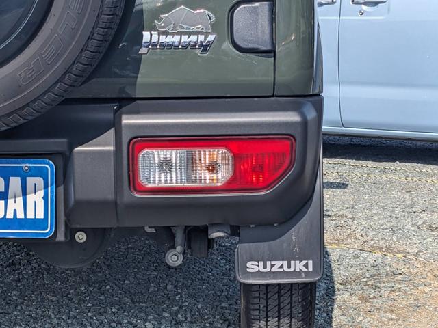 ジムニー XC 4WD 5MT SDナビ 衝突軽減ブレーキ Bluetooth フルセグTV ドラレコ ルーフキャリア ETC クルーズコントロール レーン逸脱警報 シートヒーター LEDヘッドライト リアマッドフラップ オートライト ターボ 背面タイヤカバー(44枚目)