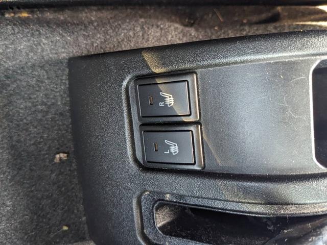 ジムニー XC 4WD 5MT SDナビ 衝突軽減ブレーキ Bluetooth フルセグTV ドラレコ ルーフキャリア ETC クルーズコントロール レーン逸脱警報 シートヒーター LEDヘッドライト リアマッドフラップ オートライト ターボ 背面タイヤカバー(64枚目)