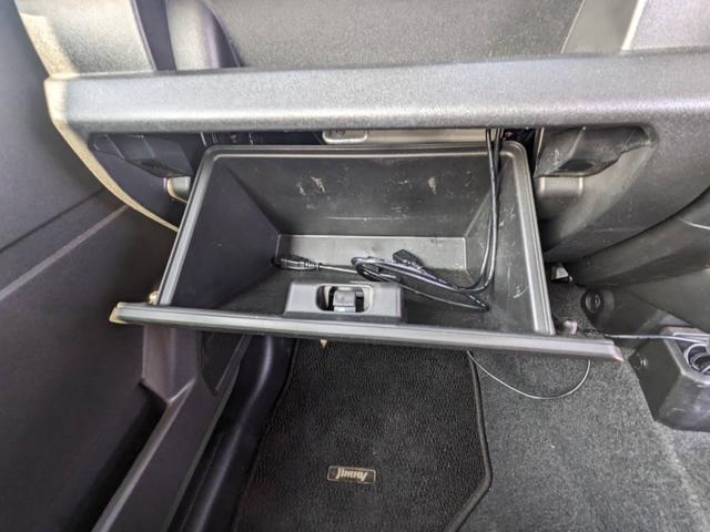 ジムニー XC 4WD 5MT SDナビ 衝突軽減ブレーキ Bluetooth フルセグTV ドラレコ ルーフキャリア ETC クルーズコントロール レーン逸脱警報 シートヒーター LEDヘッドライト リアマッドフラップ オートライト ターボ 背面タイヤカバー(78枚目)