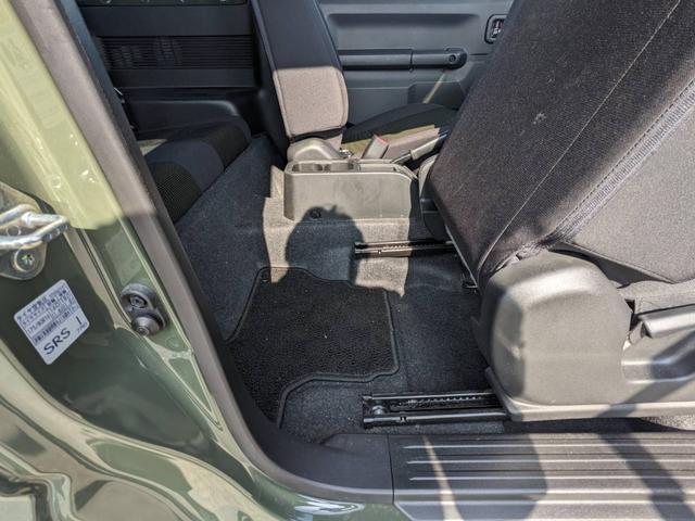 ジムニー XC 4WD 5MT SDナビ 衝突軽減ブレーキ Bluetooth フルセグTV ドラレコ ルーフキャリア ETC クルーズコントロール レーン逸脱警報 シートヒーター LEDヘッドライト リアマッドフラップ オートライト ターボ 背面タイヤカバー(80枚目)