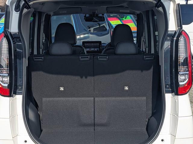 ���g�����N����̈ꖇ�ł����Q��ڂ�|���Ήו�����R�ςݍ��߂܂��i�O�O�j�����́A��C�̃X�^�b�t���^�S���߂Ē��J�Ɏd�グ�����Ă���܂��̂ŁA�s�J�s�J�Ɏd�オ���Ă���܂��B