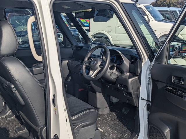 ���t�����g�V�[�g���Y��E�����Ɏd�グ�Ă���܂��B�I�C�������T�[�r�X����I�C������������_�������i���O�Q�O���j��B�^�A�ǒ��w��̎��ЍH�ꂠ��܂��i���O�Q�O���j���Ђ̂Q�������m�ɂ��C�����������I�I