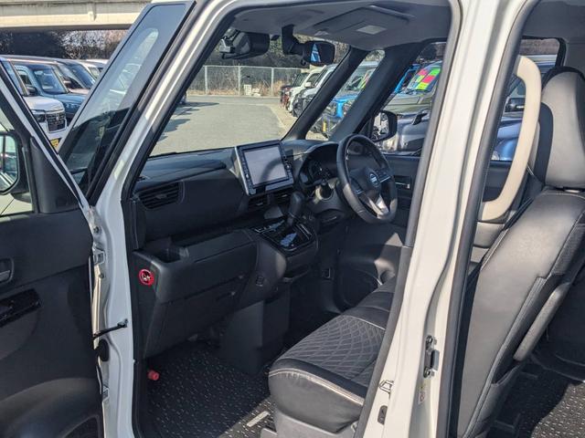 ���t�����g�V�[�g���Y��E�����Ɏd�グ�Ă���܂��B�I�C�������T�[�r�X����I�C������������_�������i���O�Q�O���j��B�^�A�ǒ��w��̎��ЍH�ꂠ��܂��i���O�Q�O���j���Ђ̂Q�������m�ɂ��C�����������I�I