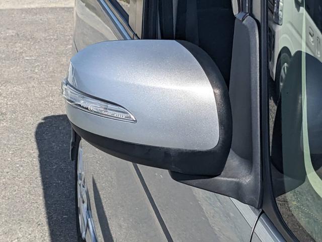 タント カスタムＸ　後期　左パワースライドア　ＬＥＤヘッドライト　オートライト　純正１４アルミホイール　電格ミラー　ドアバイザー　スマートキー２個　アイドリングストップ　フルフラットシート　ＬＥＤフォグライト　フロアマット　新車保証書　集中ドアロック　ＣＤ　ＡＢＳ（13枚目）