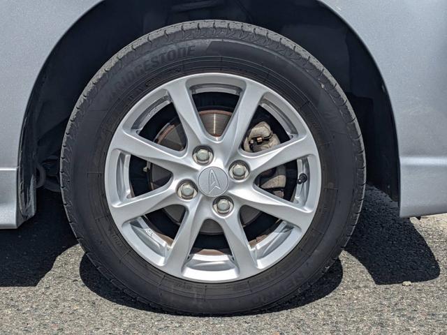 タント カスタムＸ　後期　左パワースライドア　ＬＥＤヘッドライト　オートライト　純正１４アルミホイール　電格ミラー　ドアバイザー　スマートキー２個　アイドリングストップ　フルフラットシート　ＬＥＤフォグライト　フロアマット　新車保証書　集中ドアロック　ＣＤ　ＡＢＳ（31枚目）