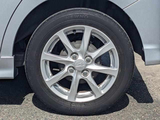 タント カスタムＸ　後期　左パワースライドア　ＬＥＤヘッドライト　オートライト　純正１４アルミホイール　電格ミラー　ドアバイザー　スマートキー２個　アイドリングストップ　フルフラットシート　ＬＥＤフォグライト　フロアマット　新車保証書　集中ドアロック　ＣＤ　ＡＢＳ（34枚目）