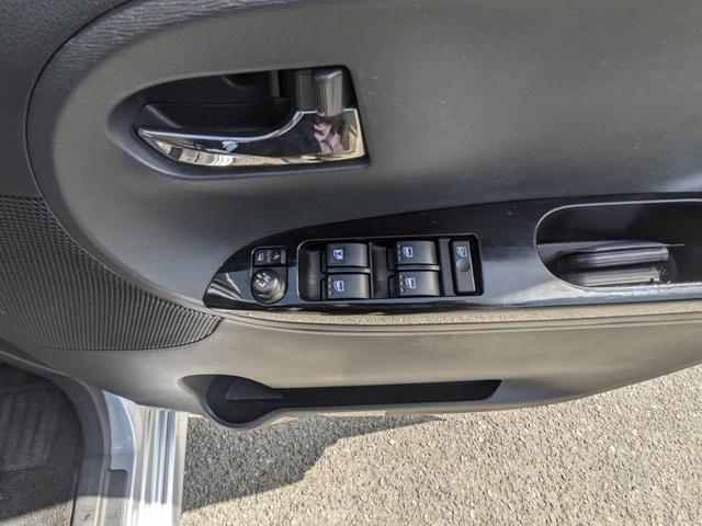 タント カスタムＸ　後期　左パワースライドア　ＬＥＤヘッドライト　オートライト　純正１４アルミホイール　電格ミラー　ドアバイザー　スマートキー２個　アイドリングストップ　フルフラットシート　ＬＥＤフォグライト　フロアマット　新車保証書　集中ドアロック　ＣＤ　ＡＢＳ（46枚目）