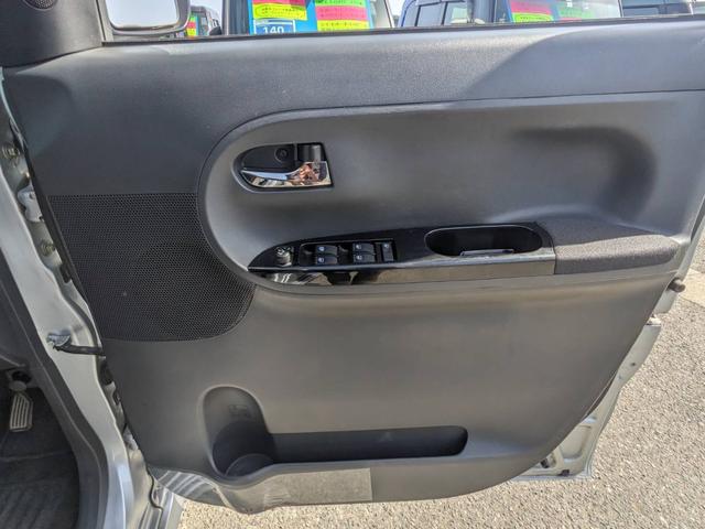 タント カスタムＸ　後期　左パワースライドア　ＬＥＤヘッドライト　オートライト　純正１４アルミホイール　電格ミラー　ドアバイザー　スマートキー２個　アイドリングストップ　フルフラットシート　ＬＥＤフォグライト　フロアマット　新車保証書　集中ドアロック　ＣＤ　ＡＢＳ（47枚目）