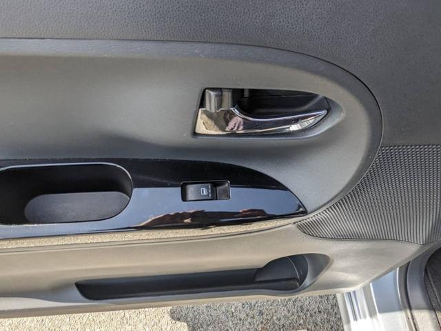 タント カスタムＸ　後期　左パワースライドア　ＬＥＤヘッドライト　オートライト　純正１４アルミホイール　電格ミラー　ドアバイザー　スマートキー２個　アイドリングストップ　フルフラットシート　ＬＥＤフォグライト　フロアマット　新車保証書　集中ドアロック　ＣＤ　ＡＢＳ（52枚目）