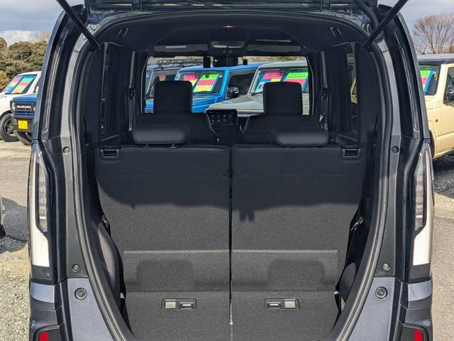 ���g�����N����̈ꖇ�ł����Q��ڂ�|���Ήו�����R�ςݍ��߂܂��i�O�O�j�����́A��C�̃X�^�b�t���^�S���߂Ē��J�Ɏd�グ�����Ă���܂��̂ŁA�s�J�s�J�Ɏd�オ���Ă���܂��B