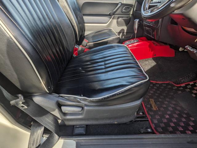 ���t�����g�V�[�g���Y��E�����Ɏd�グ�Ă���܂��B�I�C�������T�[�r�X����I�C������������_�������i���O�Q�O���j��B�^�A�ǒ��w��̎��ЍH�ꂠ��܂��i���O�Q�O���j���Ђ̂Q�������m�ɂ��C�����������I�I