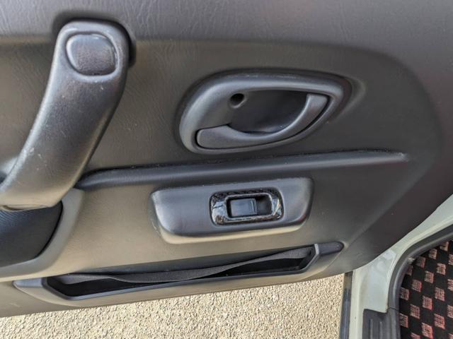 �o�^�v�i�O���O�j��舵�����[����Ђ́m�I���R�n�u�Z�f�B�i�v�u�A�v���X�v���O�R���\�I�@�u�I���W�i�����[���v����舵������܂��̂ŁA���[���R���Ɏ��M�̂Ȃ����ł������Ȃ����₢���킹���������I�I