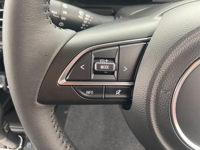 ジムニー ＸＣ　４ＷＤ　ＡＴ　届出済未使用車　衝突軽減ブレーキ　シートヒーター　コーナーセンサー　レーン逸脱警報　誤発進抑制装置　純正１６ＡＷ　革巻ハンドル　スマートキー　ターボ　クルコン　オートハイビーム　ＬＥＤヘッドライト　フォグライト　背面タイヤ　電格ミラー（42枚目）
