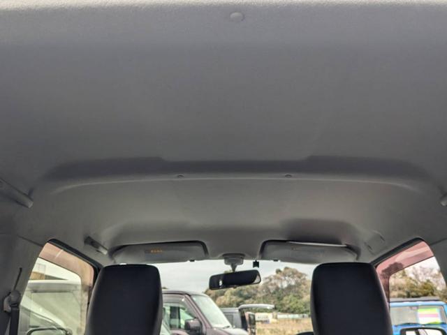 ジムニー ランドベンチャー　１０型５ＭＴ　ＳＤナビ　シートヒーター　４ＷＤ　レザーシート　ＴＶ　ＥＴＣ　フォグライト　背面タイヤカバー　革巻ハンドル　ターボ　キーレス　ステリモ　ミラーヒーター　純正１６ＡＷ　ドアバイザー　電格ミラー　ＤＶＤ再生　光軸調整ライト　ＡＢＳ（55枚目）