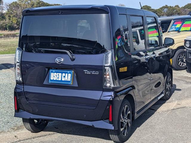 タント カスタムＸ　届出済未使用車　両側パワードア　衝突軽減ブレーキ　ハーフレザーシート　シートヒーター　コーナーセンサー　レーン逸脱警報　電動Ｐブレーキ　オートブレーキホールド　ＬＥＤヘッドライト　オートハイビーム　純正１４ＡＷ　ＵＳＢ入力　アイドリングストップ（6枚目）