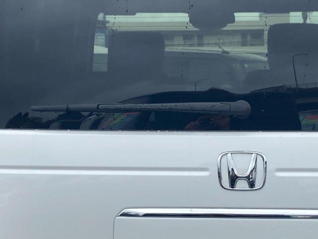 Ｎ－ＢＯＸカスタム ターボ　届出済未使用車　両側パワードア　衝突軽減ブレーキ　コーナーセンサー　ハーフレザーシート　シートヒーター　純正１５ＡＷ　クルーズコントロール　パドルシフト　電動Ｐブレーキ　ＬＥＤヘッドライト　オートハイビーム　ＭＴモード付　純正１５ＡＷ　純正フルエアロ（24枚目）