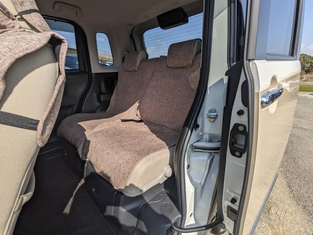 ムーヴキャンバス Ｇメイクアップリミテッド　ＳＡＩＩＩ　ワンオーナー　禁煙車　純正８インチナビ　両側パワードア　衝突軽減ブレーキ　全方位カメラ　Ｂｌｕｅｔｏｏｔｈ　ＥＴＣ　フルセグＴＶ　ＵＳＢ入力　ＬＥＤヘッドライト　オートハイビーム　ＨＤＭＩ接続　ステリモ　誤発進抑制装置（17枚目）