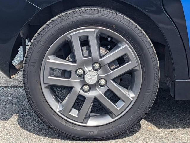 デリカミニ Ｔ　プレミアム　純正９インチディスプレイオーディオ　ターボ　両側パワードア　衝突軽減ブレーキ　Ｂｌｕｅｔｏｏｔｈ　電動Ｐブレーキ　全方位カメラ　シートヒーター　ハーフレザーシート　ＨＤＭＩ接続　パドルシフト　ＥＴＣ　純正１５ＡＷ　クルコン　ＭＴモード付（35枚目）