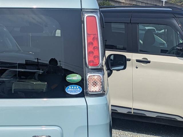 スペーシア ハイブリッドＸ　純正７インチナビ　両側パワードア　新車保証書　衝突軽減ブレーキ　全方位カメラ　Ｂｌｕｅｔｏｏｔｈ　フルセグＴＶ　シートヒーター　ＥＴＣ　コーナーセンサー　誤発進抑制装置　ＤＶＤ　オートハイビーム　レーン逸脱警報　ＨＵＤ　スマートキー　電格ミラー（27枚目）