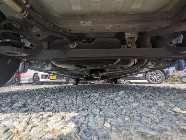 スペーシア ハイブリッドＸ　純正７インチナビ　両側パワードア　新車保証書　衝突軽減ブレーキ　全方位カメラ　Ｂｌｕｅｔｏｏｔｈ　フルセグＴＶ　シートヒーター　ＥＴＣ　コーナーセンサー　誤発進抑制装置　ＤＶＤ　オートハイビーム　レーン逸脱警報　ＨＵＤ　スマートキー　電格ミラー（30枚目）