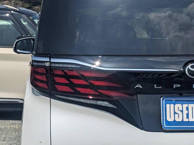 アルファード Ｚ　純正１４インチナビ　両側パワードア　衝突軽減ブレーキ　全方位カメラ　レザーシート　フルセグ　Ｂｌｕｅｔｏｏｔｈ　クルコン　２．０ＥＴＣ　ガラスルーフ　純正１８ＡＷ　シートヒーター＆クーラー　電動Ｐブレーキ　コーナーセンサー　７人乗り　ＬＥＤヘッドライト（25枚目）