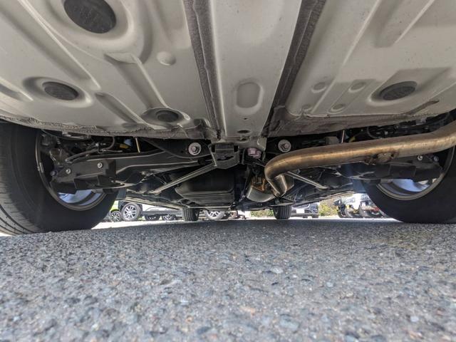 アルファード Ｚ　純正１４インチナビ　両側パワードア　衝突軽減ブレーキ　全方位カメラ　レザーシート　フルセグ　Ｂｌｕｅｔｏｏｔｈ　クルコン　２．０ＥＴＣ　ガラスルーフ　純正１８ＡＷ　シートヒーター＆クーラー　電動Ｐブレーキ　コーナーセンサー　７人乗り　ＬＥＤヘッドライト（28枚目）