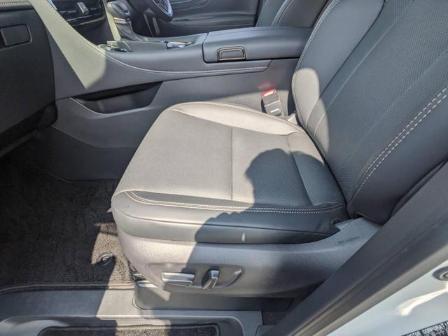 アルファード Ｚ　純正１４インチナビ　両側パワードア　衝突軽減ブレーキ　全方位カメラ　レザーシート　フルセグ　Ｂｌｕｅｔｏｏｔｈ　クルコン　２．０ＥＴＣ　ガラスルーフ　純正１８ＡＷ　シートヒーター＆クーラー　電動Ｐブレーキ　コーナーセンサー　７人乗り　ＬＥＤヘッドライト（61枚目）