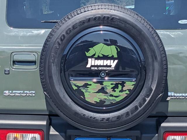 ジムニー ＸＣ　４ＷＤ　ＡＴ　メディアオーディオ　Ｂｌｕｅｔｏｏｔｈ　バックカメラ　前後ドラレコ　シートヒーター　革巻ハンドル　ＥＴＣ　ターボ　クルーズコントロール　純正１６ＡＷ　ルーフキャリア　レーン逸脱警報　オートハイビーム　革巻ハンドル　ＤＶＤ再生　背面タイヤ（30枚目）