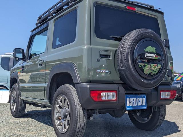 ジムニー ＸＣ　４ＷＤ　ＡＴ　メディアオーディオ　Ｂｌｕｅｔｏｏｔｈ　バックカメラ　前後ドラレコ　シートヒーター　革巻ハンドル　ＥＴＣ　ターボ　クルーズコントロール　純正１６ＡＷ　ルーフキャリア　レーン逸脱警報　オートハイビーム　革巻ハンドル　ＤＶＤ再生　背面タイヤ（34枚目）