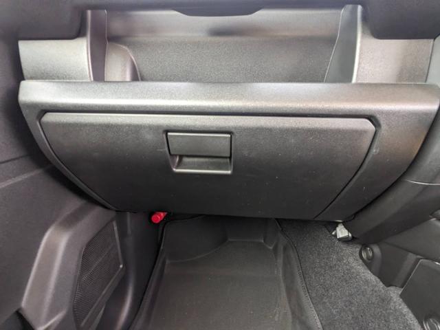 ジムニー XL 4WD AT 衝突軽減ブレーキ ドラレコ シートヒーター ETC レーン逸脱警報 オートハイビーム アイドリングストップ 背面タイヤ ミラーヒーター ターボ オートライト フォグライト 盗難防止装置 電格ミラー スマートキー パワーウィンドウ(60枚目)