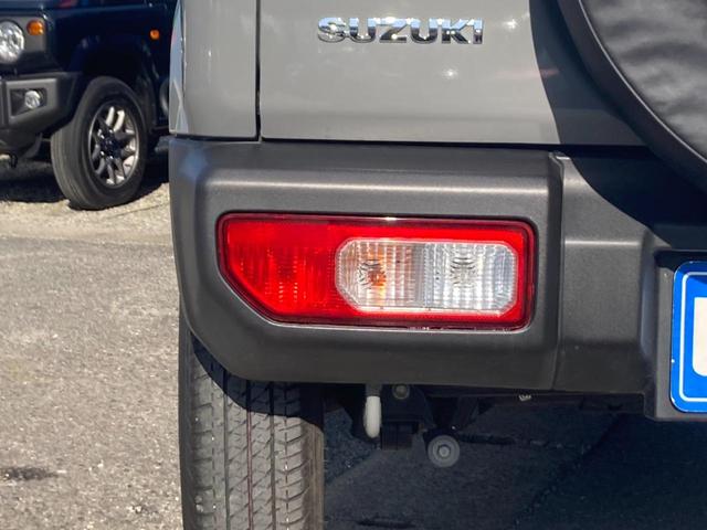 ジムニー ＸＣ　４ＷＤ　ＡＴ　純正８インチナビ　衝突軽減ブレーキ　Ｂｌｕｅｔｏｏｔｈ　フルセグＴＶ　バックカメラ　ＥＴＣ　クルーズコントロール　純正１６ＡＷ　ドラレコ　オートハイビーム　ＬＥＤヘッドライト　レーン逸脱警報　革巻ハンドル　シートヒーター　背面タイヤ（28枚目）