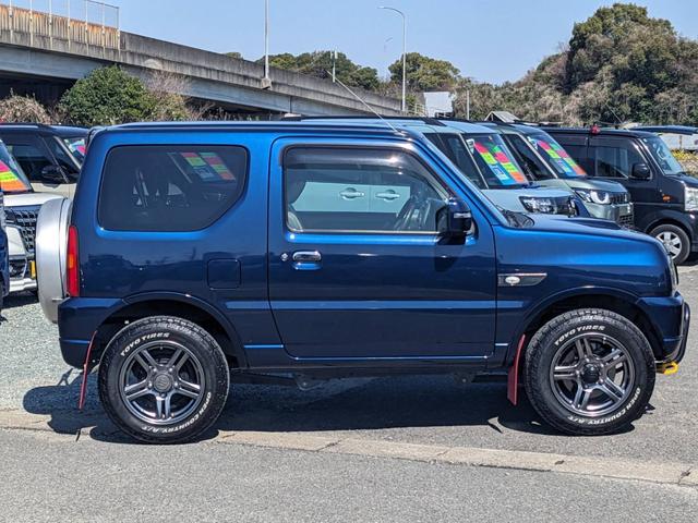 ジムニー ランドベンチャー　４ＷＤ　５ＭＴ　純正ＳＤナビ　フルセグＴＶ　ドラレコ　Ｂｌｕｅｔｏｏｔｈ　バックカメラ　ＥＴＣ　シートヒーター　ＬＥＤヘッドライト　ＬＥＤフォグ　純正１６ＡＷ　キーレス　電格ミラー　ＵＳＢ入力　ミラーヒーター　マッドガード　光軸調整ライト（23枚目）