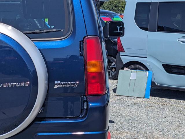 ジムニー ランドベンチャー　４ＷＤ　５ＭＴ　純正ＳＤナビ　フルセグＴＶ　ドラレコ　Ｂｌｕｅｔｏｏｔｈ　バックカメラ　ＥＴＣ　シートヒーター　ＬＥＤヘッドライト　ＬＥＤフォグ　純正１６ＡＷ　キーレス　電格ミラー　ＵＳＢ入力　ミラーヒーター　マッドガード　光軸調整ライト（30枚目）