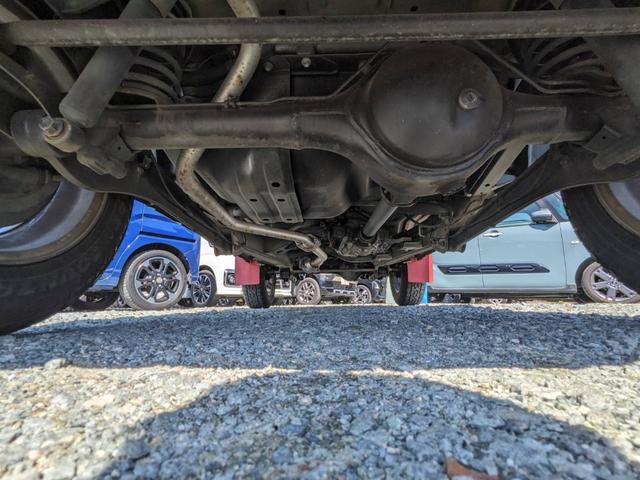 ジムニー ランドベンチャー　４ＷＤ　５ＭＴ　純正ＳＤナビ　フルセグＴＶ　ドラレコ　Ｂｌｕｅｔｏｏｔｈ　バックカメラ　ＥＴＣ　シートヒーター　ＬＥＤヘッドライト　ＬＥＤフォグ　純正１６ＡＷ　キーレス　電格ミラー　ＵＳＢ入力　ミラーヒーター　マッドガード　光軸調整ライト（33枚目）