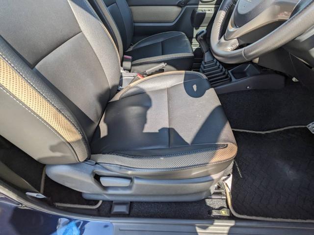 ジムニー ランドベンチャー　４ＷＤ　５ＭＴ　純正ＳＤナビ　フルセグＴＶ　ドラレコ　Ｂｌｕｅｔｏｏｔｈ　バックカメラ　ＥＴＣ　シートヒーター　ＬＥＤヘッドライト　ＬＥＤフォグ　純正１６ＡＷ　キーレス　電格ミラー　ＵＳＢ入力　ミラーヒーター　マッドガード　光軸調整ライト（52枚目）