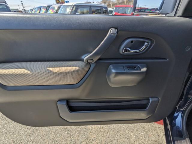 ジムニー ランドベンチャー　４ＷＤ　５ＭＴ　純正ＳＤナビ　フルセグＴＶ　ドラレコ　Ｂｌｕｅｔｏｏｔｈ　バックカメラ　ＥＴＣ　シートヒーター　ＬＥＤヘッドライト　ＬＥＤフォグ　純正１６ＡＷ　キーレス　電格ミラー　ＵＳＢ入力　ミラーヒーター　マッドガード　光軸調整ライト（60枚目）