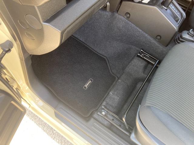ジムニー ＸＣ　４ＷＤ　ＡＴ　９インチディスプレイオーディオ　ＥＴＣ　Ｂｌｕｅｔｏｏｔｈ　ＨＤＭＩ接続　前後ドラレコ　バックカメラ　背面タイヤ　クルーズコントロール　　ＬＥＤヘッドライト　シートヒーター　ＵＳＢ入力　オートハイビーム　純正１６ＡＷ　革巻ハンドル（54枚目）