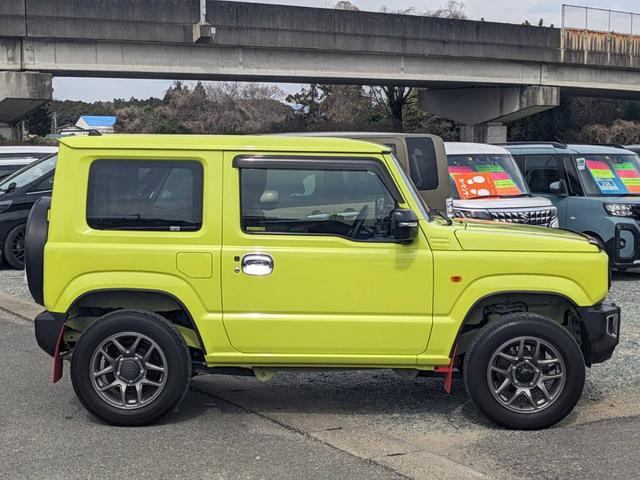 ジムニー ＸＣ　４ＷＤ　５ＭＴ　メモリーナビ　衝突軽減ブレーキ　フルセグＴＶ　ドラレコ　Ｂｌｕｅｔｏｏｔｈ　ＨＤＭＩ接続　クルコン　シートヒーター　ボンネットガード　マッドガード　ＥＴＣ　レーン逸脱警報　純正１６ＡＷ　ＬＥＤヘッドライト　フォグ　オートハイビーム（22枚目）