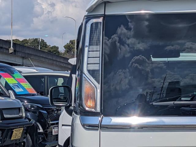 スペーシアカスタム ハイブリッドＸＳターボ　後期　衝突軽減ブレーキ　全方位カメラ　ドラレコ　革調シートカバー　ＨＵＤ　シートヒーター　クルコン　ＥＴＣ　純正１５ＡＷ　パドルシフト　ハーフレザーシート　ＬＥＤヘッドライト　オートハイビーム　コーナーセンサー　ＵＳＢ入力　パドルシフト（27枚目）