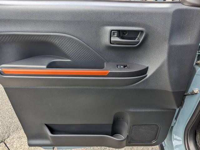 タント ファンクロス　純正９インチナビ　両側パワードア　衝突軽減装置　全方位カメラ　シートヒーター　ドラレコ　Ｂｌｕｅｔｏｏｔｈ　電動Ｐブレーキ　ＵＳＢ入力　フルセグＴＶ　コーナーセンサー　純正１５ＡＷ　レーン逸脱警報　ＬＥＤヘッドライト　オートハイビーム　ルーフレール（61枚目）