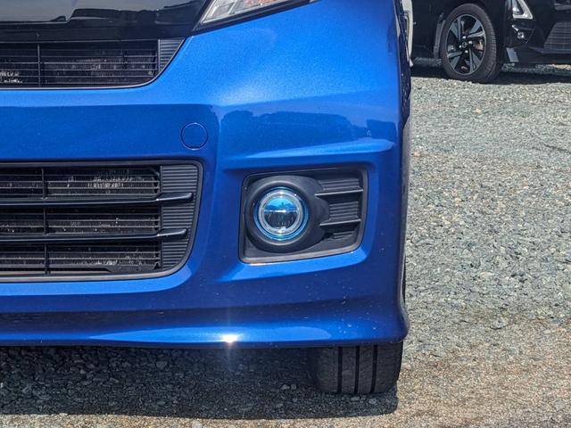 Ｎ－ＢＯＸカスタム ２トーンカラースタイル　Ｇ・Ｌパッケージ　後期　禁煙車　ワンオーナー　純正８インチナビ　両側パワードア　衝突軽減ブレーキ　フルセグＴＶ　Ｂｌｕｅｔｏｏｔｈ　ＨＤＭＩ接続　バックカメラ　レーン逸脱警報　ＨＩＤヘッドライト　純正１４ＡＷ　ＥＴＣ　ＤＶＤ　フォグ（18枚目）