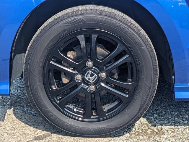 Ｎ－ＢＯＸカスタム ２トーンカラースタイル　Ｇ・Ｌパッケージ　後期　禁煙車　ワンオーナー　純正８インチナビ　両側パワードア　衝突軽減ブレーキ　フルセグＴＶ　Ｂｌｕｅｔｏｏｔｈ　ＨＤＭＩ接続　バックカメラ　レーン逸脱警報　ＨＩＤヘッドライト　純正１４ＡＷ　ＥＴＣ　ＤＶＤ　フォグ（37枚目）