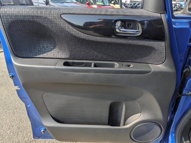 Ｎ－ＢＯＸカスタム ２トーンカラースタイル　Ｇ・Ｌパッケージ　後期　禁煙車　ワンオーナー　純正８インチナビ　両側パワードア　衝突軽減ブレーキ　フルセグＴＶ　Ｂｌｕｅｔｏｏｔｈ　ＨＤＭＩ接続　バックカメラ　レーン逸脱警報　ＨＩＤヘッドライト　純正１４ＡＷ　ＥＴＣ　ＤＶＤ　フォグ（59枚目）