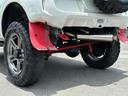 ランドベンチャー　４ＷＤ　／１０型ＭＴ　車高調　リフトアップ　ＳＤナビ　ショートバンパー　社外マフラー　社外テール　ルーフキャリア　けん引フック　サイドガード　フルセグ　Ｂｌｕｅｔｏｏｔｈ　バックカメラ　ドラレコ　ＬＥＤライト　スコップ　マッドガード　フォグ（46枚目）