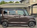★右横からの一枚です!任意保険、クレジット、JAFなど車のことなら当店にお任せ下さい!!維持費が安くて好評の軽自動車。一昔前の軽自動車と比べると良く出来てますよ。