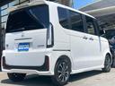 ★右斜め後ろからの一枚です★納車前にはバッチリ仕上げをしてご納車しております!商談時に小キズや線キズなど気になる所があればお気軽にご相談下さい♪内装の写真も是非ご覧ください♪