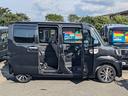 ★右横からの一枚です!任意保険、クレジット、JAFなど車のことなら当店にお任せ下さい!!維持費が安くて好評の軽自動車。一昔前の軽自動車と比べると良く出来てますよ。