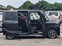 ★右横からの一枚です!任意保険、クレジット、JAFなど車のことなら当店にお任せ下さい!!維持費が安くて好評の軽自動車。一昔前の軽自動車と比べると良く出来てますよ。